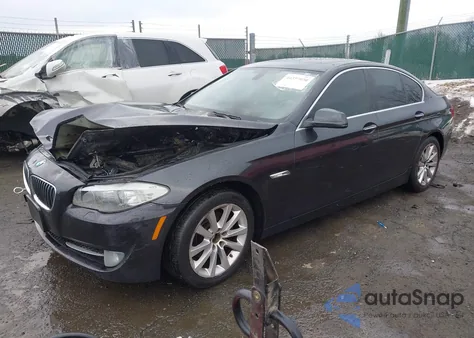 2013 BMW 528I xDrive z USA, uszkodzony, nr VIN WBAXH5C56DD107545